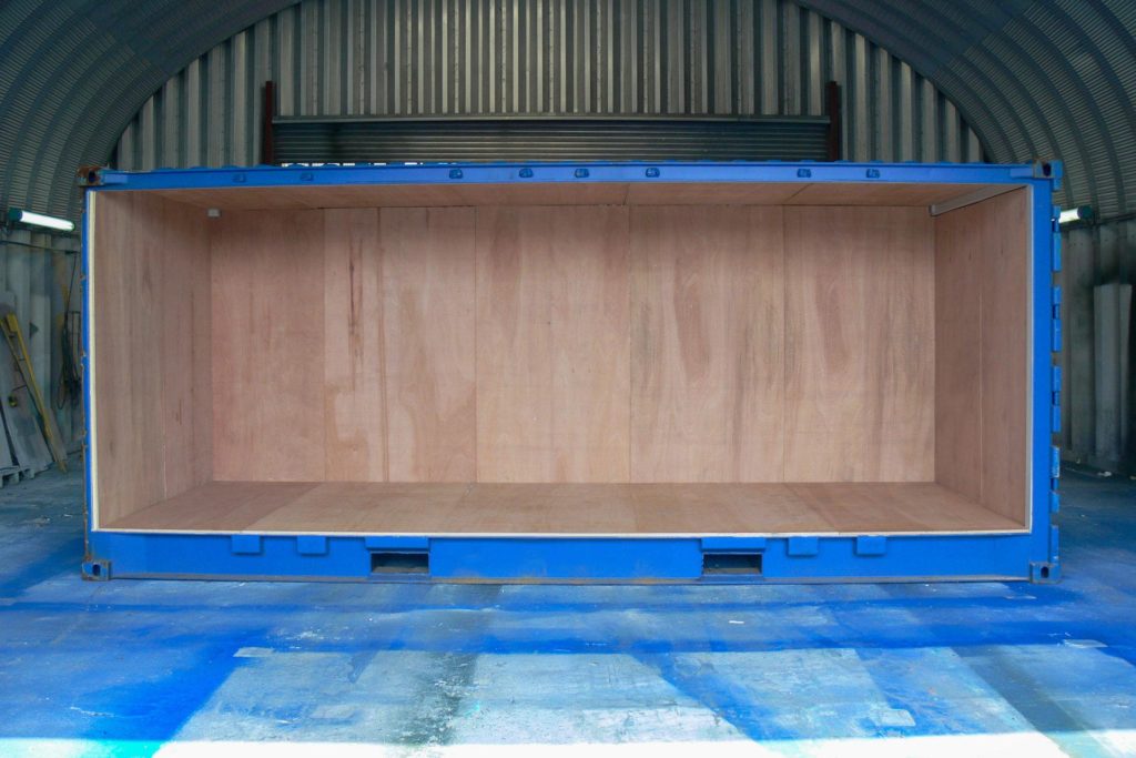 20ft Ply lined side view