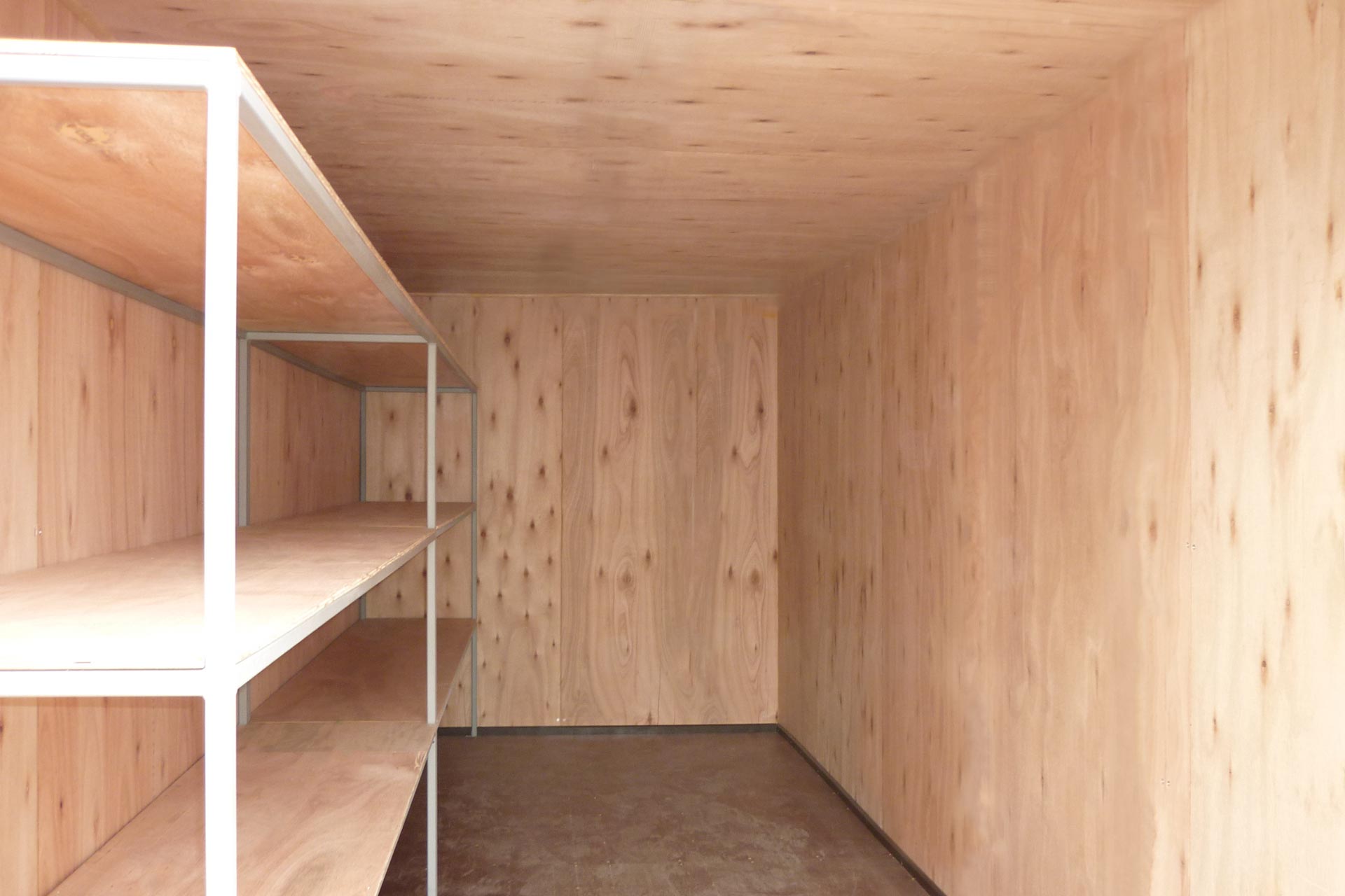 20ft ply lined container